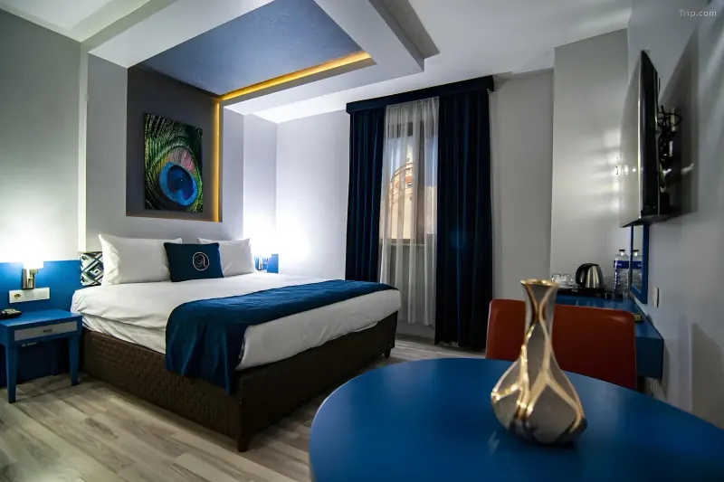 Deluxe Room at Lapis Inn