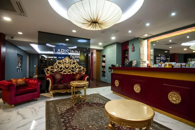 The reception desk at Lapis Inn