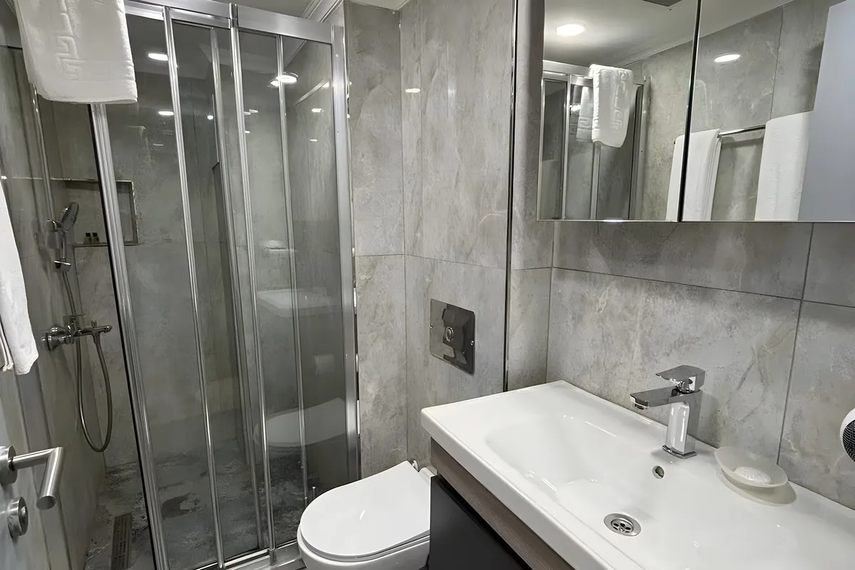 The Quad Room at Lapis Inn, photo 4
